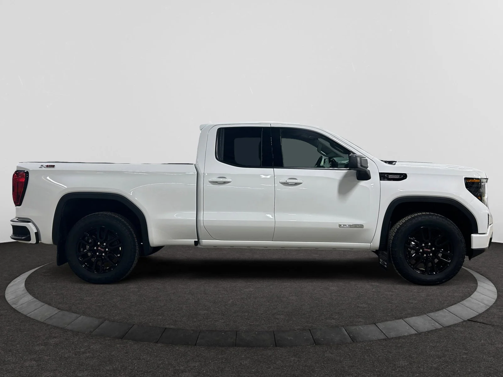 New 2026 Summit White GMC Elevation image 6