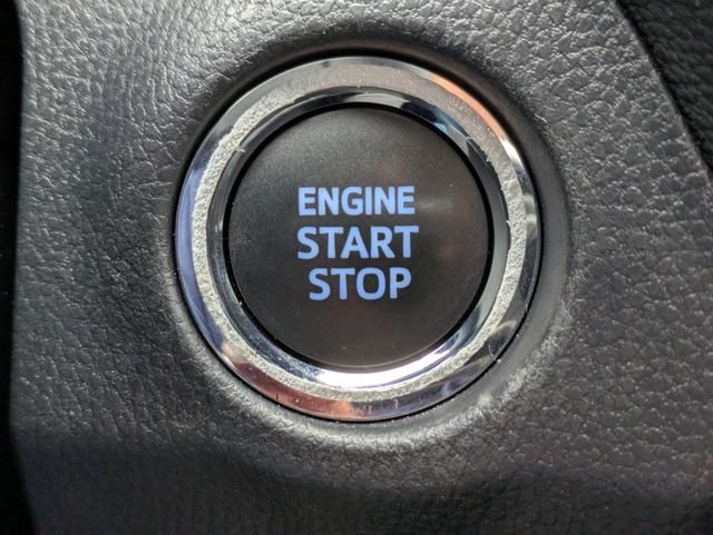 Used 2022 Silver Toyota XLE Premium image 29