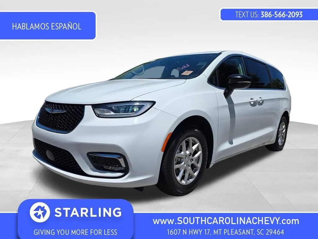 2024 Chrysler Pacifica Touring L's photo