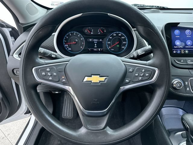 Used 2023 SUMMIT WHITE Chevrolet LS image 28