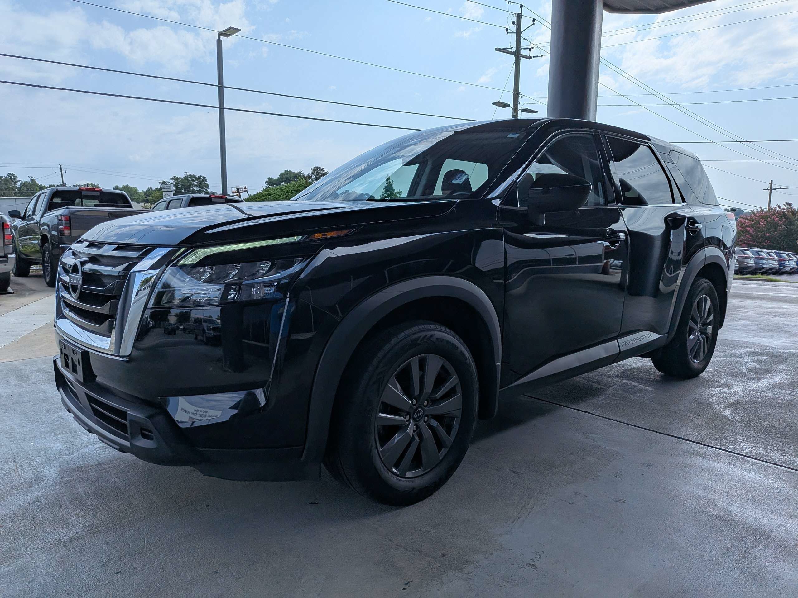 Used 2023 Black Nissan S image 6