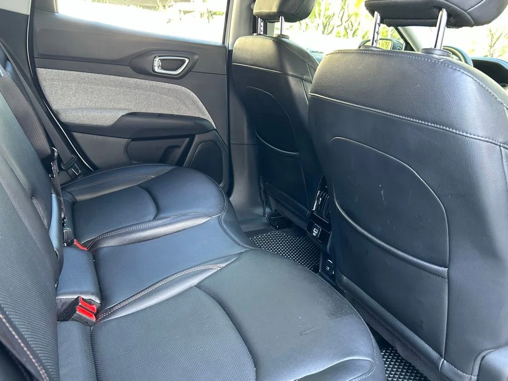 Certified Used 2022 White Jeep Latitude Lux image 34