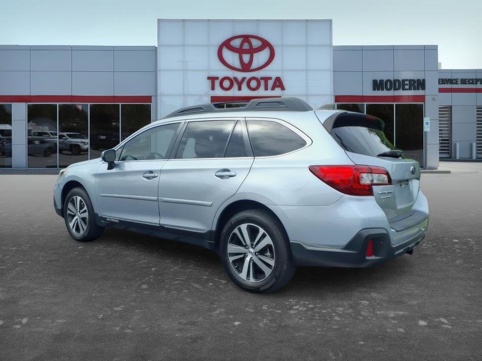 Used 2019 Ice Silver Metallic Subaru Limited image 3