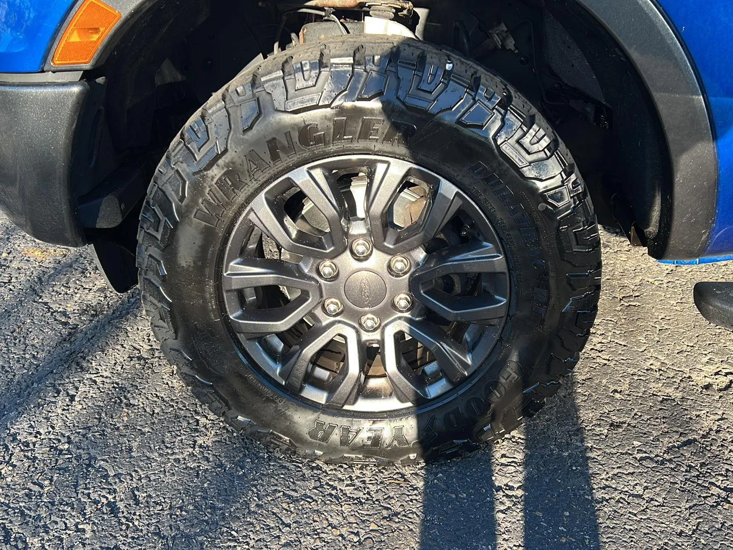 Used 2019 Lightning Blue Ford XLT image 26