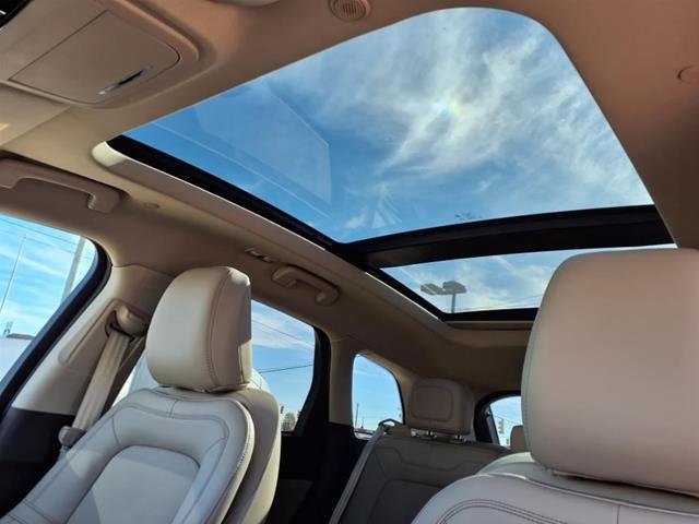 New 2024 Whisper Blue Lincoln Grand Touring image 9