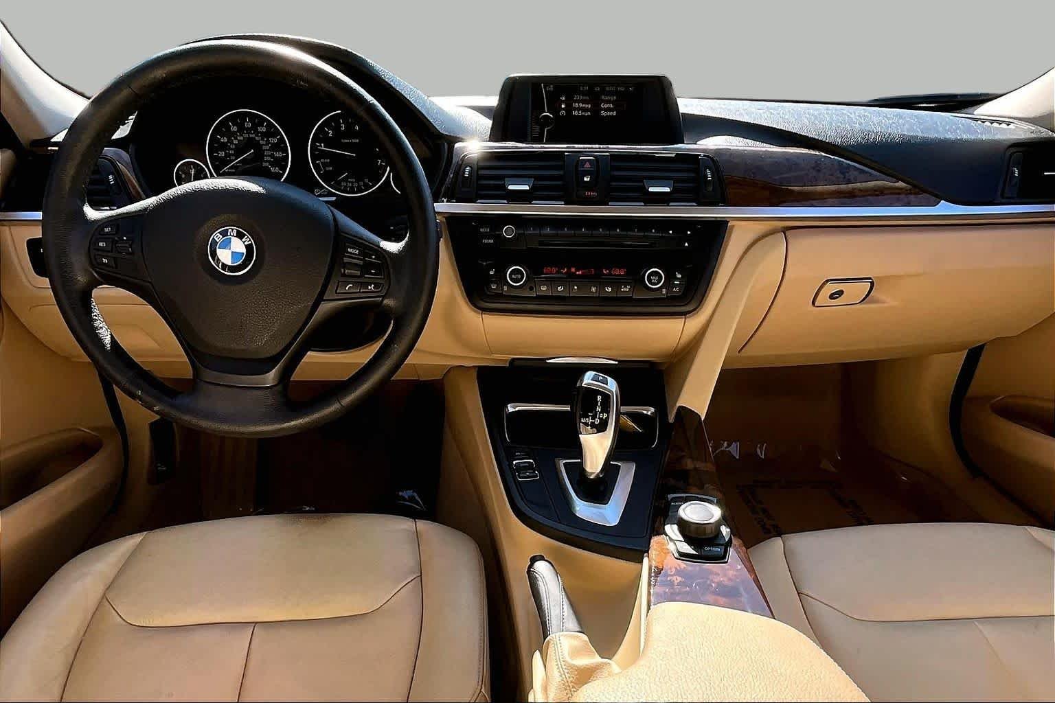 Used 2013 Alpine White BMW 328i xDrive image 16