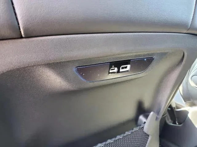 2026 Chrysler Pacifica Select - Photo 25