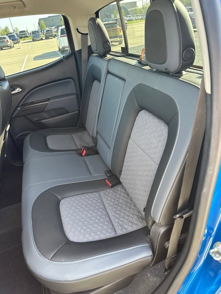 Used 2022 Blue Chevrolet Z71 image 18
