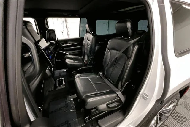 Used 2023 Bright White Clearcoat Jeep Series III image 25