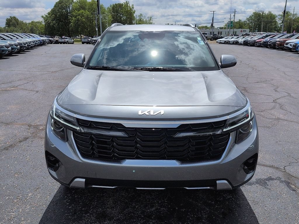 New 2026 Steel Gray Kia S image 3
