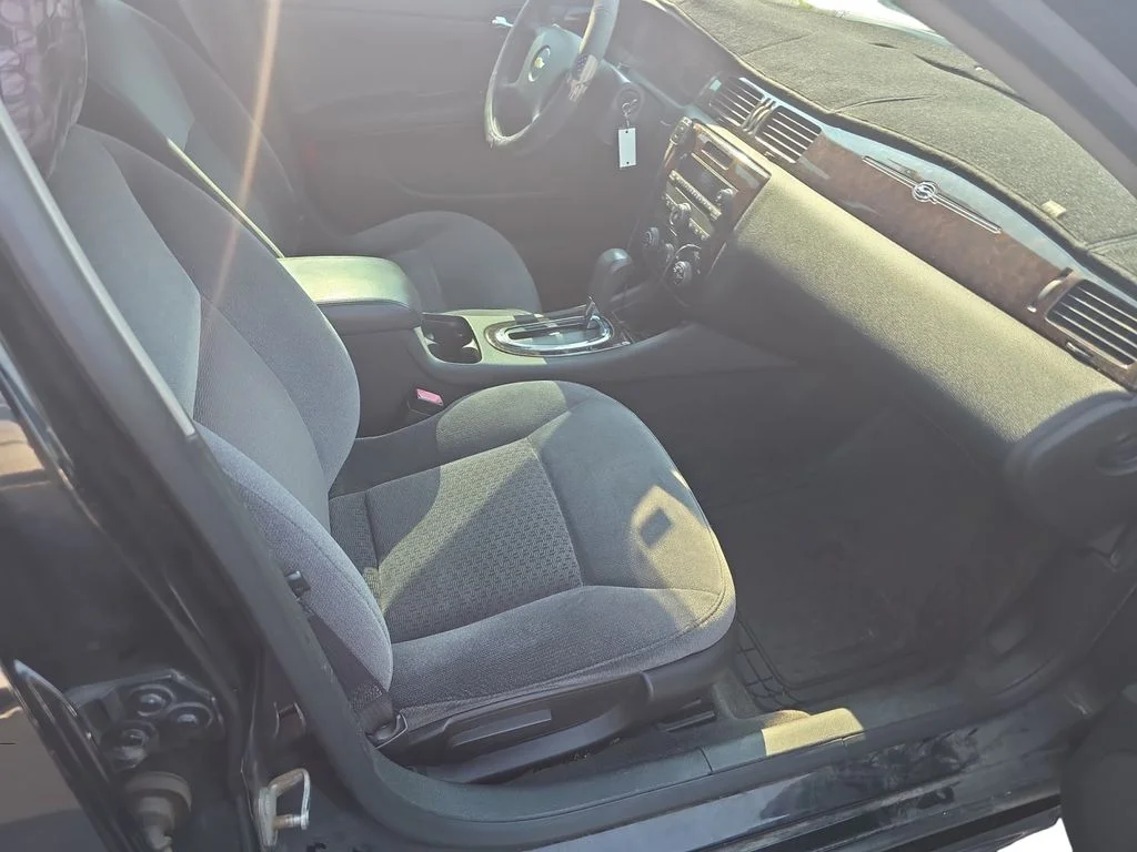 Used 2012 Black Chevrolet LS image 24