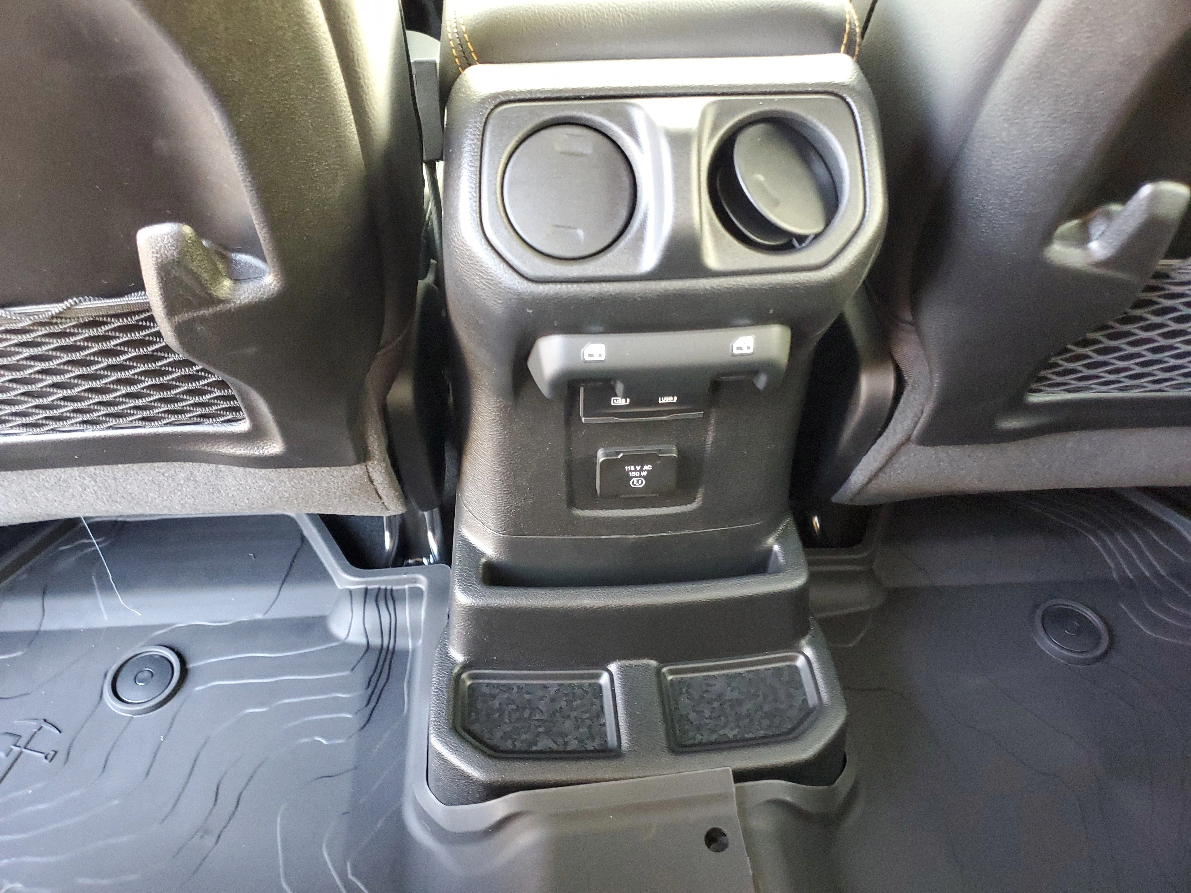 New 2026 Anvil Clear-Coat Exterior Paint Jeep Sahara image 18