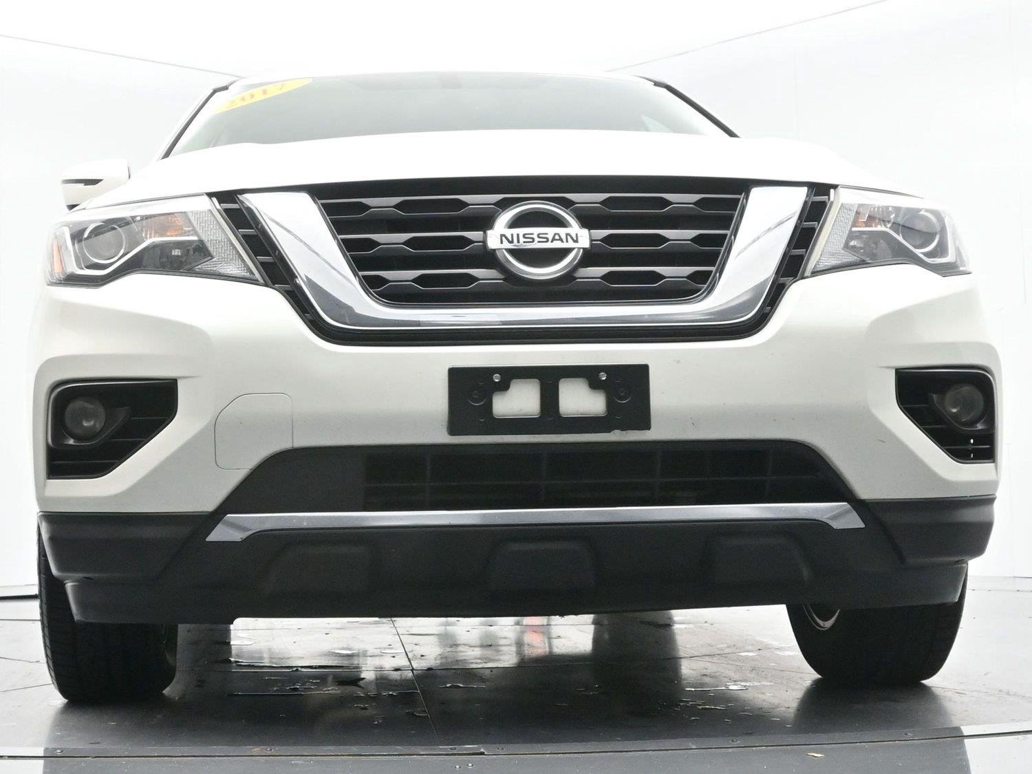 Used 2017 Pearl White Nissan SV image 47