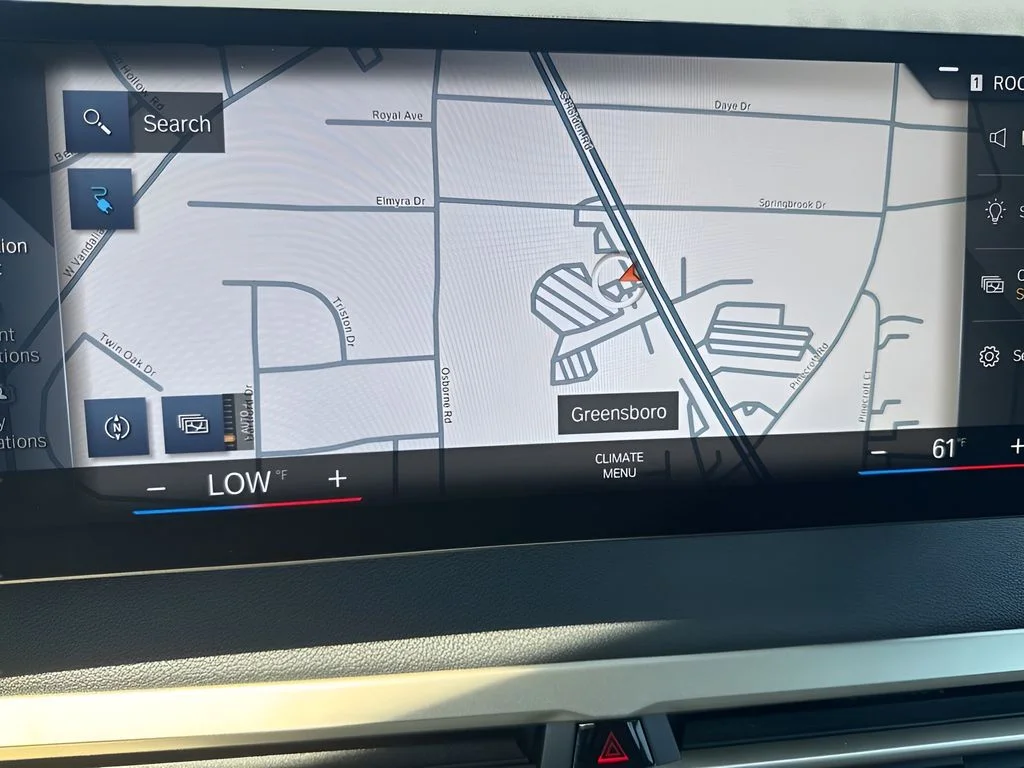Used 2023 Blue BMW xDrive50 image 18