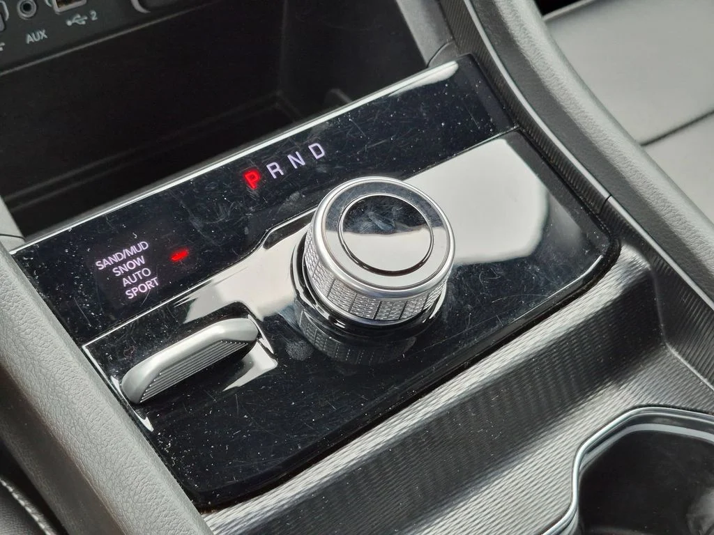 Used 2026 White Jeep Limited image 17
