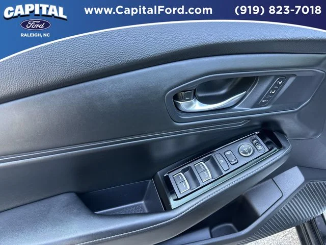 Used 2023 White Honda Touring image 20