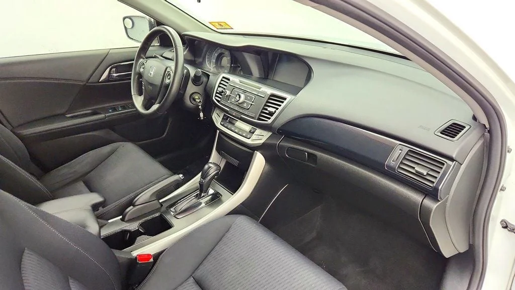 Used 2015 White Orchid Pearl Honda 4dr I4 CVT Sport image 24