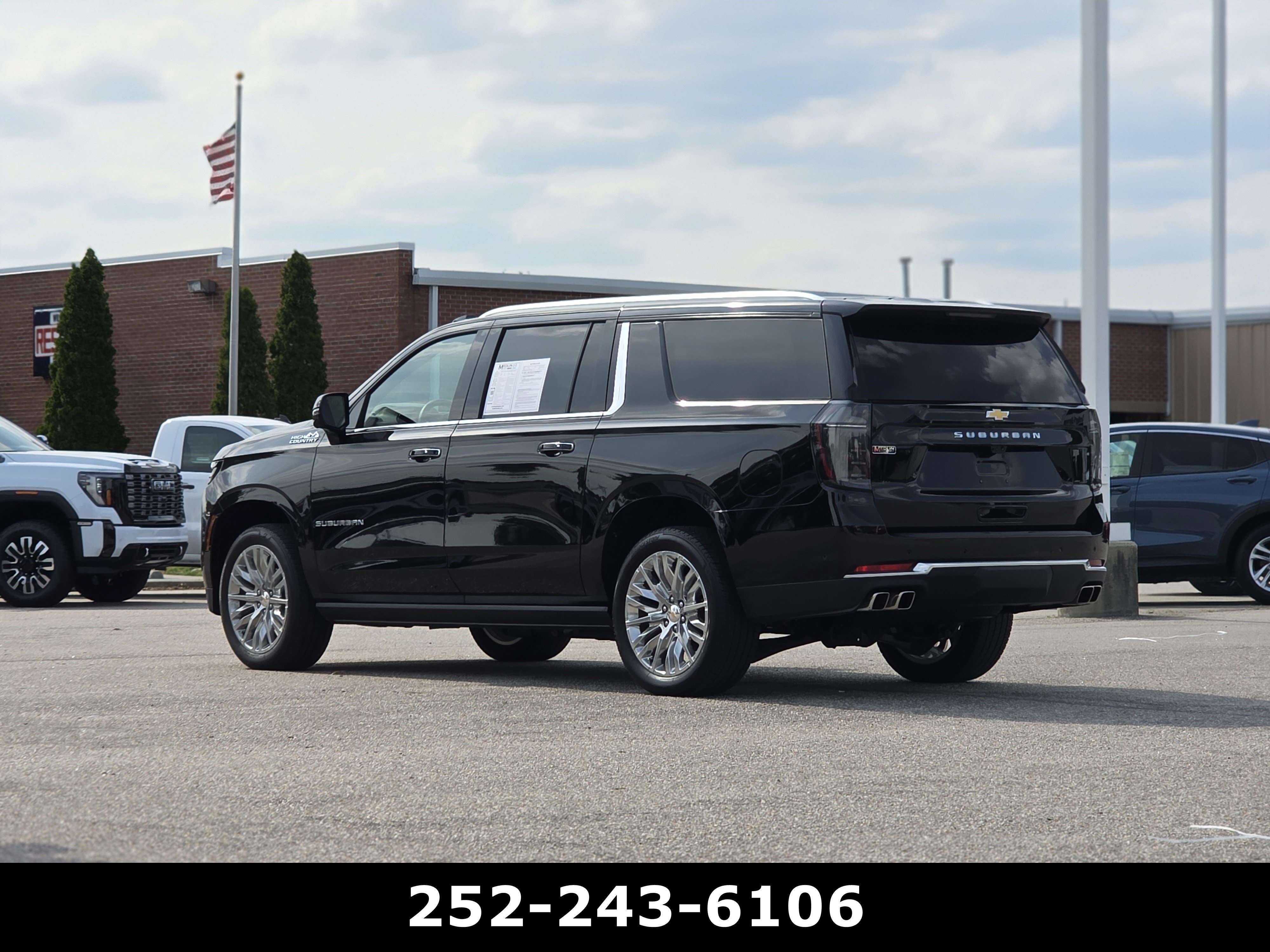 Used 2025 Black Chevrolet High Country image 5