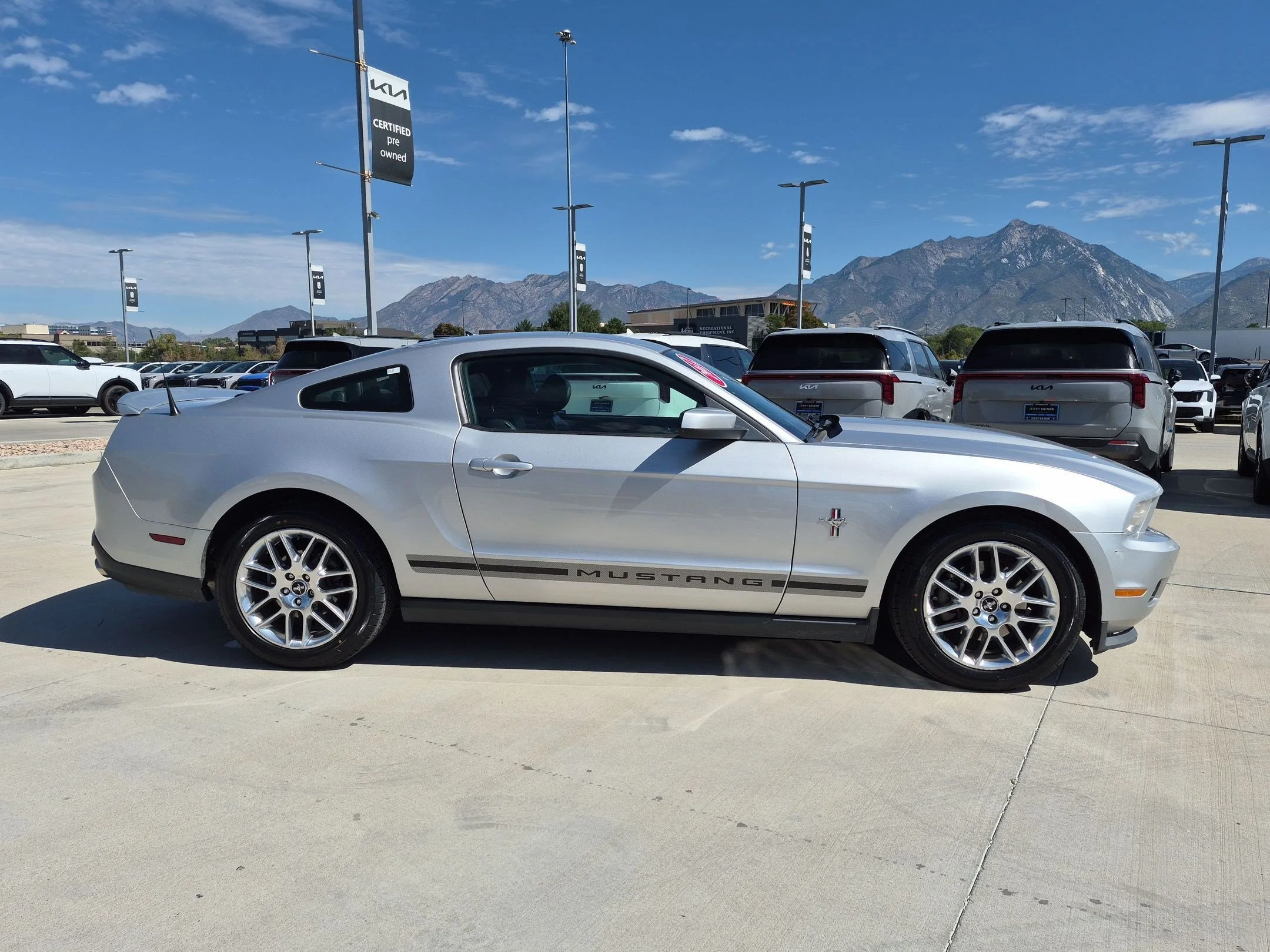 Used 2012 Ingot Silver Ford V6 Premium image 6