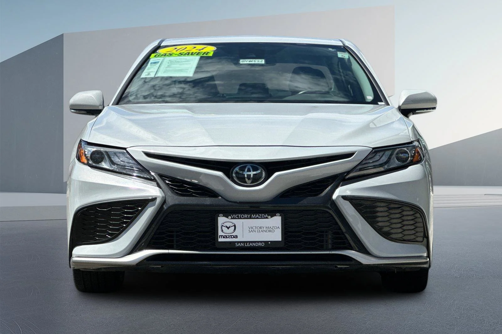 Used 2024 Ice Toyota XSE image 9