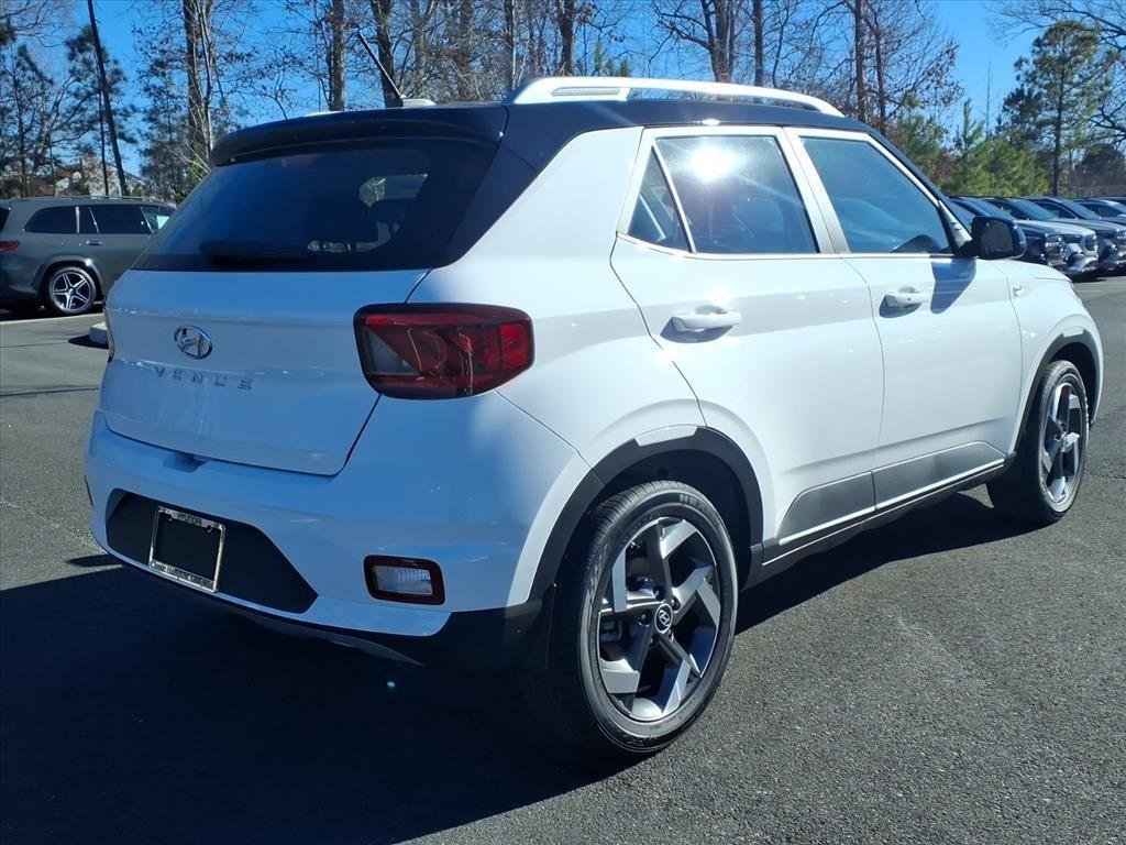 New 2026 Lunar White w/Black Roof Hyundai SEL w/Two-Tone Roof image 6