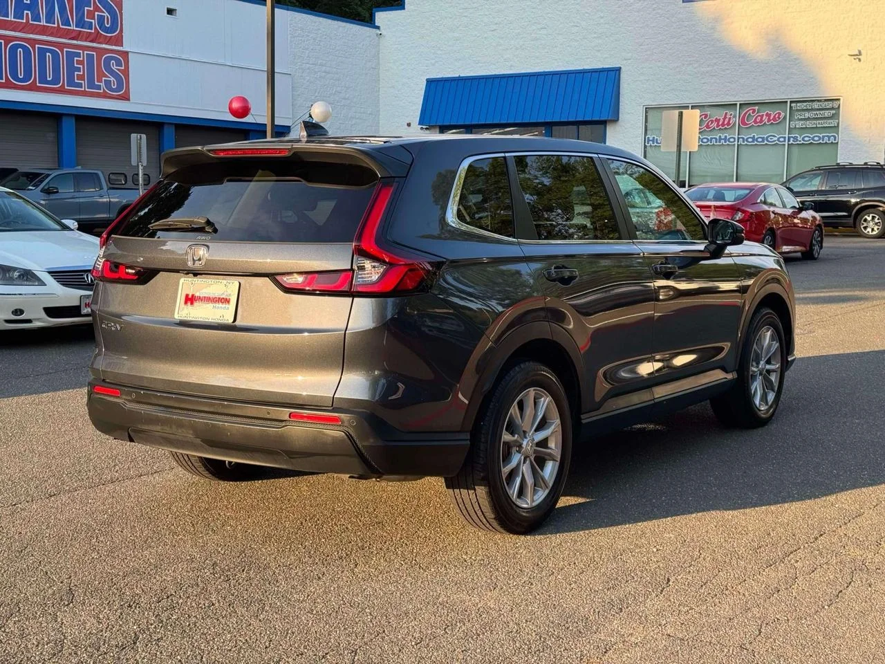 Used 2023 Gray Honda EX-L image 7