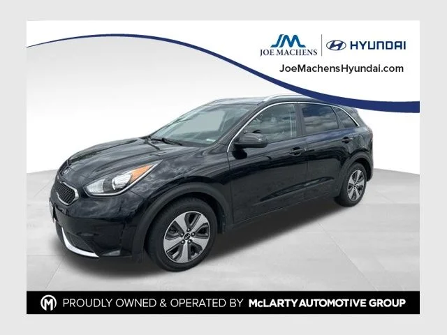 Used 2019 Black Kia LX image 1