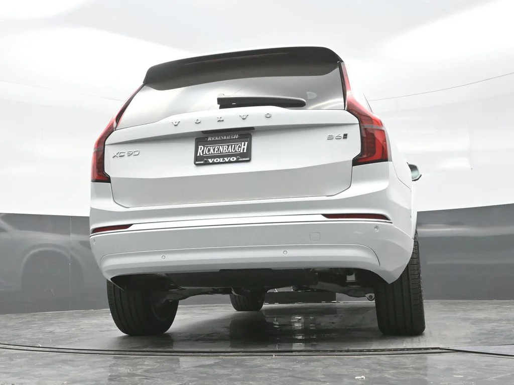 New 2026 Crystal White Volvo Plus image 34