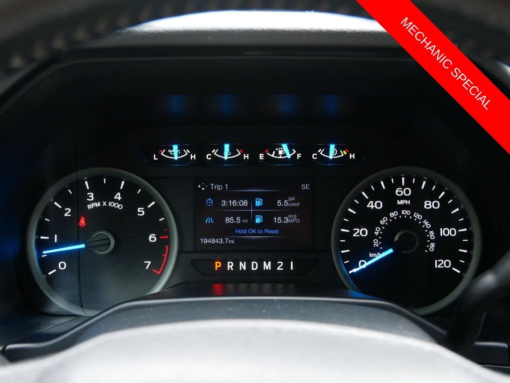 Used 2015 Silver Ford XLT image 19