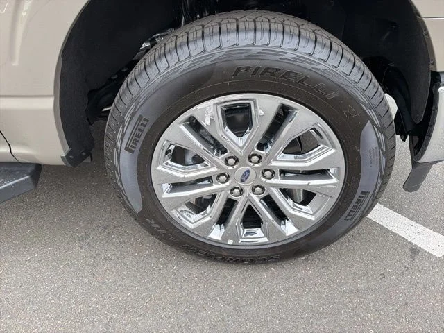 Used 2026 Gray Ford XLT image 27