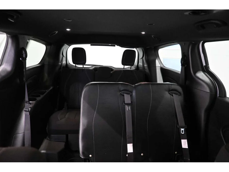 2024 Chrysler Pacifica Touring - Photo 21
