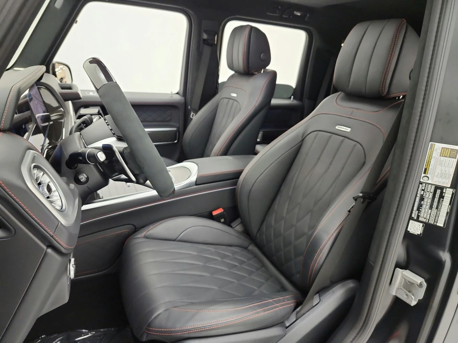 Certified Used 2025 MANUFAKTUR Night Black magno Mercedes-Benz AMG® G 63 SUV image 15