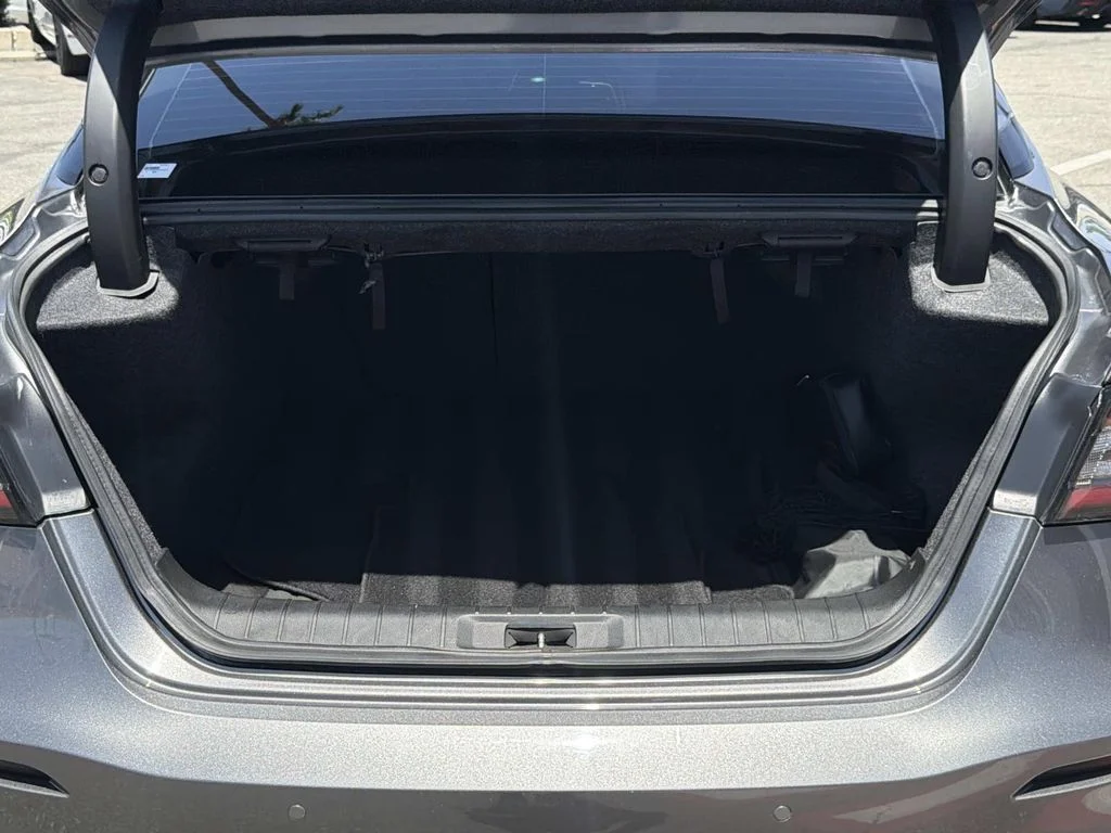 Certified Used 2020 GUN METALLIC Nissan SR image 29
