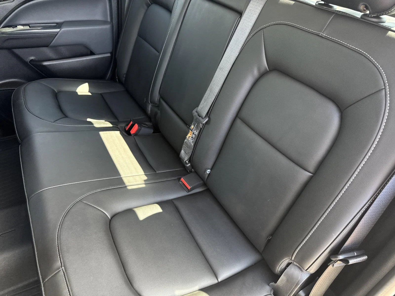 Used 2021 BLACK Chevrolet 4WD Z71 image 30