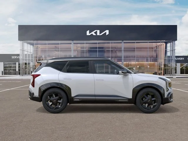 New 2027 White Kia X-Line S image 7