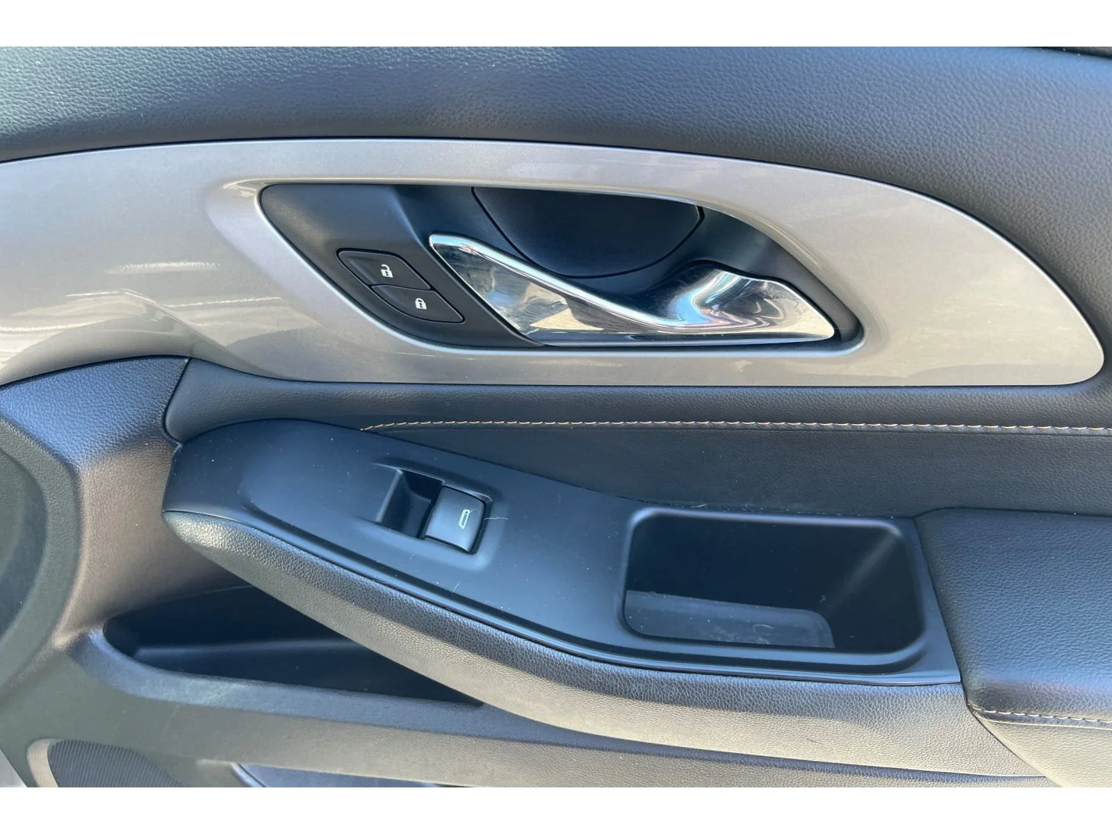 Used 2019 SATIN STEEL METAL Chevrolet LS image 22
