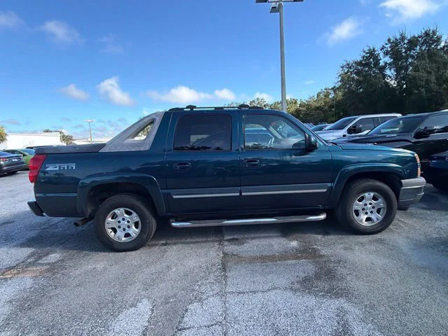 Used 2005 Bermuda Blue Metallic Chevrolet Z66 image 3
