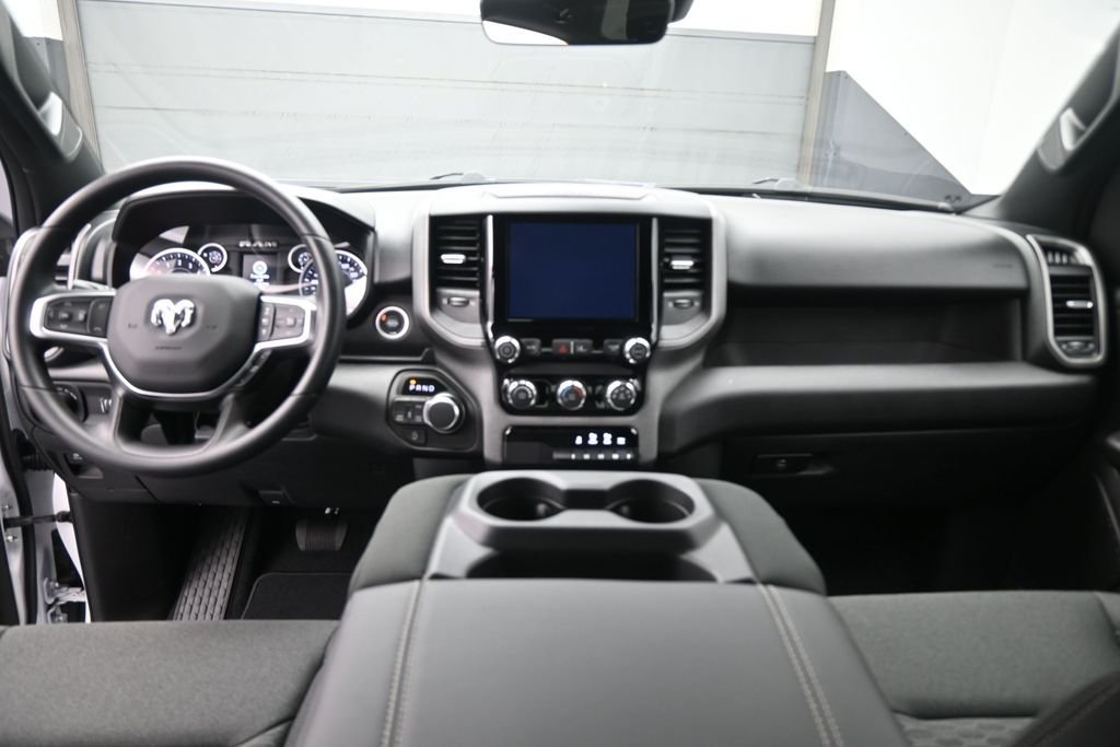 New 2026 Bright White Clearcoat RAM Tradesman image 28