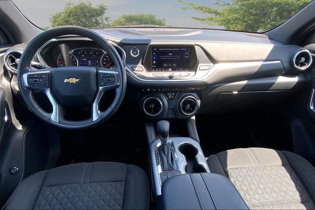 Used 2021 Gray Chevrolet LT image 7