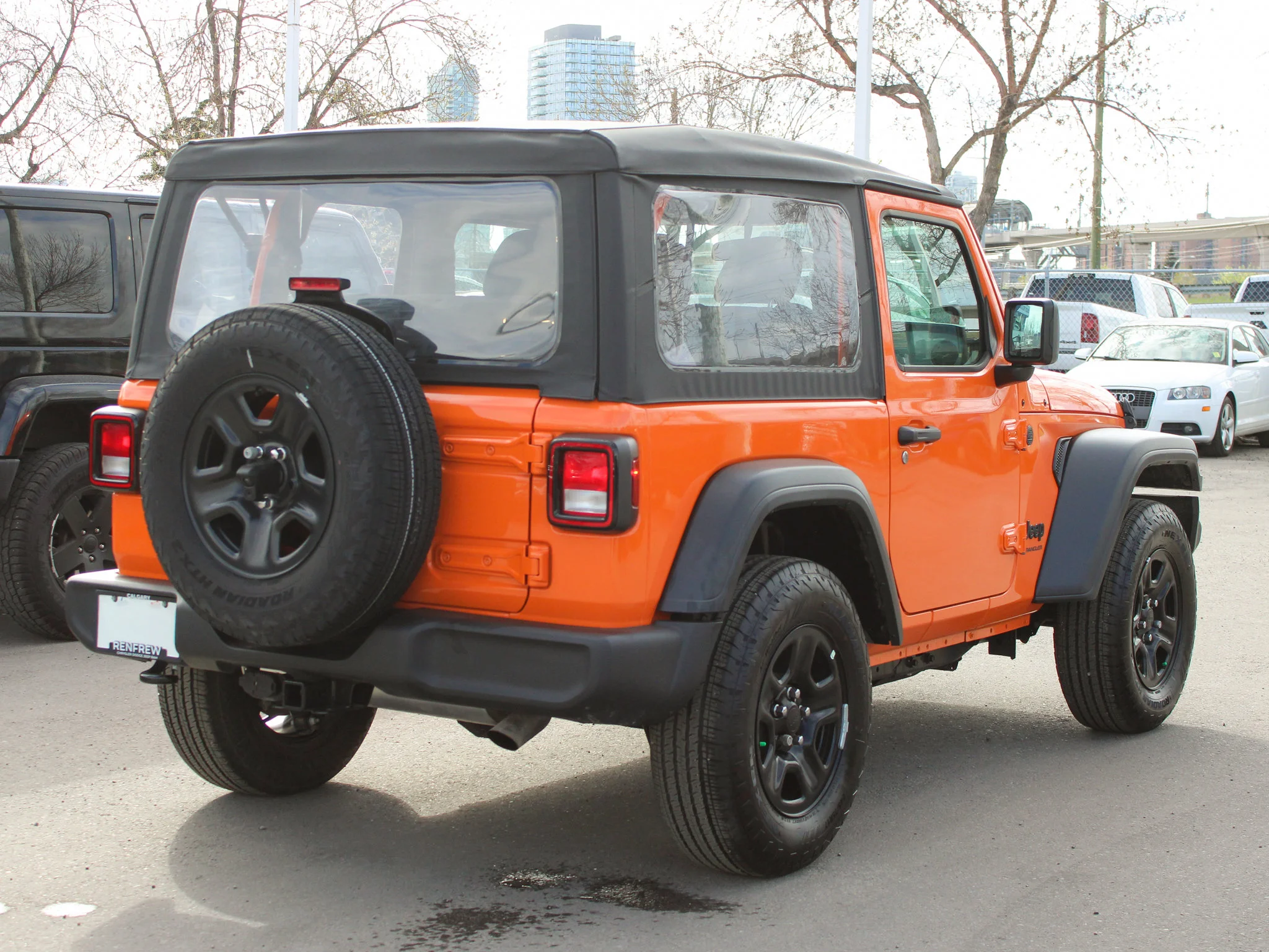 Certified Used 2025 joose Jeep Sport* 2 Door | Trailer Tow Group | Apple CarPlay | Backup Camera | Skid Plates | 12.3?inch display image 16