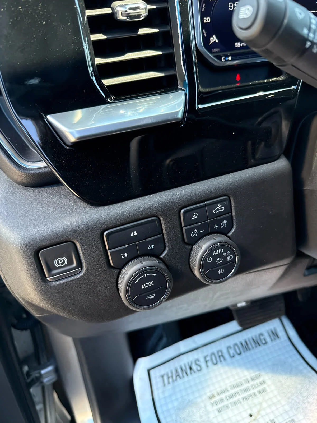 Used 2025 Sterling Gray Metallic Chevrolet LT image 20