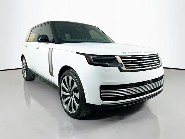 New 2026 Ostuni Pearl Wht Prem Met Land Rover SV image 3