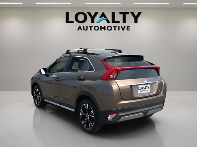 Used 2018  Mitsubishi SEL image 3