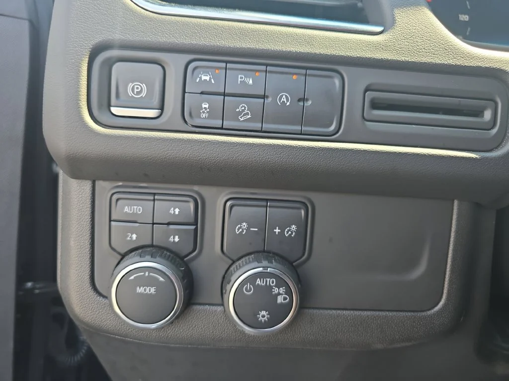 2024 Chevrolet Tahoe Premier - Photo 25