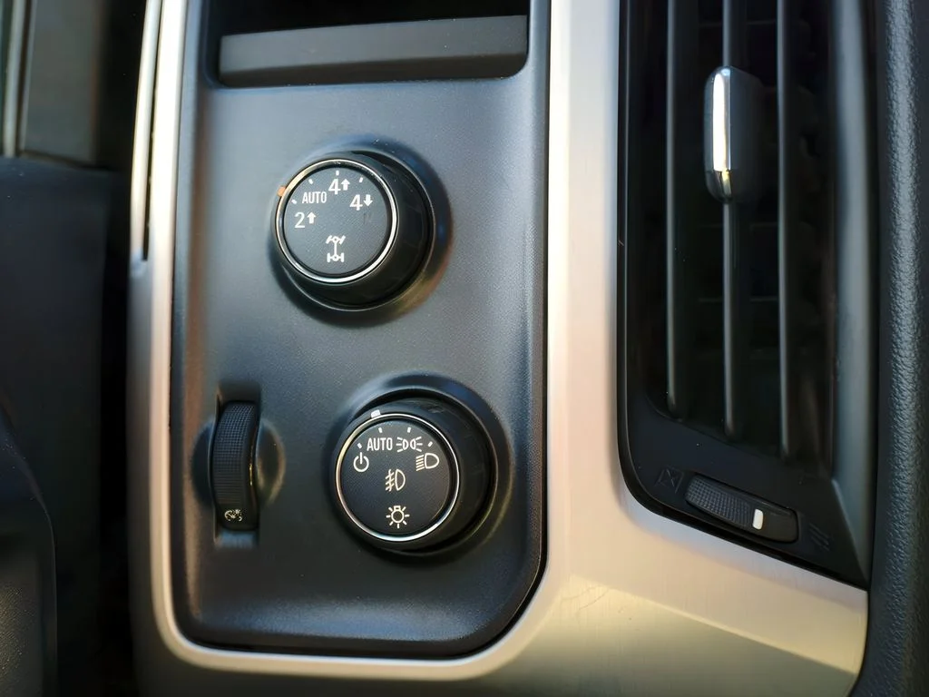 Used 2015 Iridium Metallic GMC SLE image 18