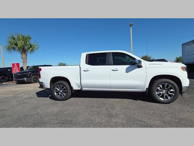 New 2026 Summit White Chevrolet LT image 16