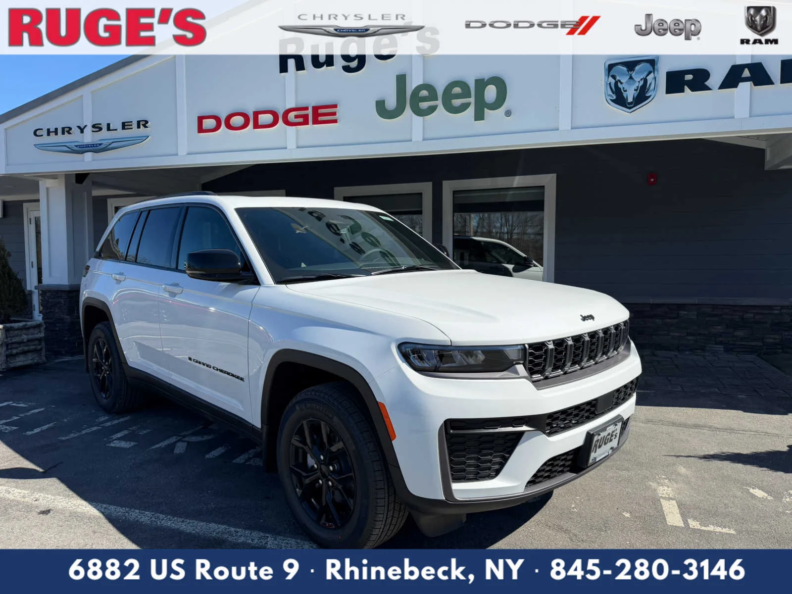 2026 Jeep Grand Cherokee Laredo Altitude