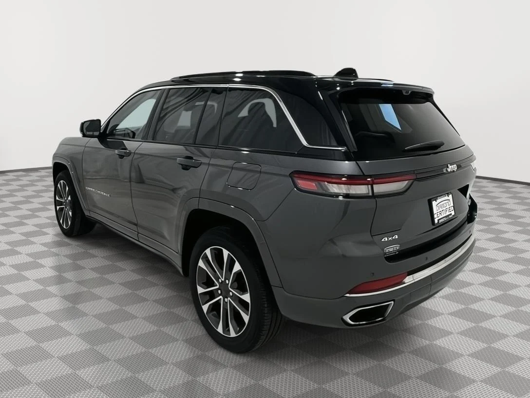 Used 2024 Gray Jeep Overland image 3