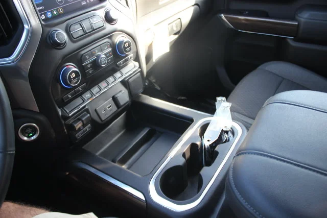 Used 2023 White Chevrolet LT image 10