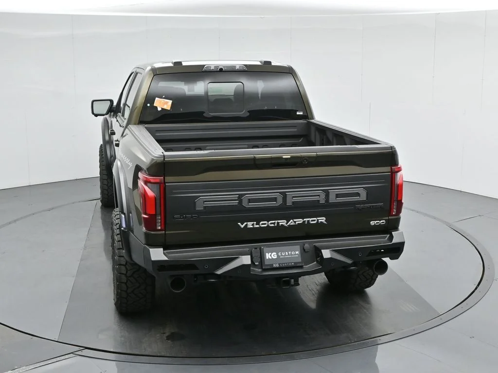 New 2025 Shelter Green Ford Raptor image 44